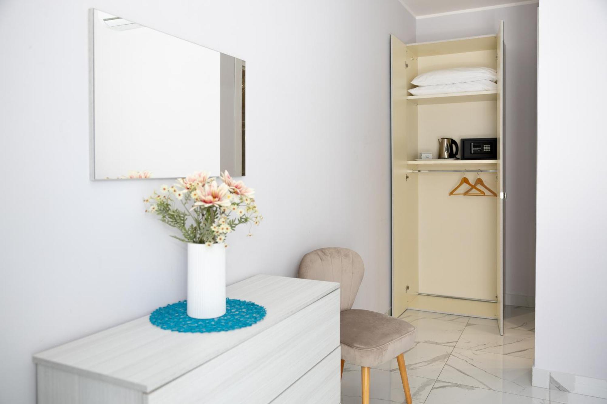 La Perla Luxury Rooms 安格里 外观 照片